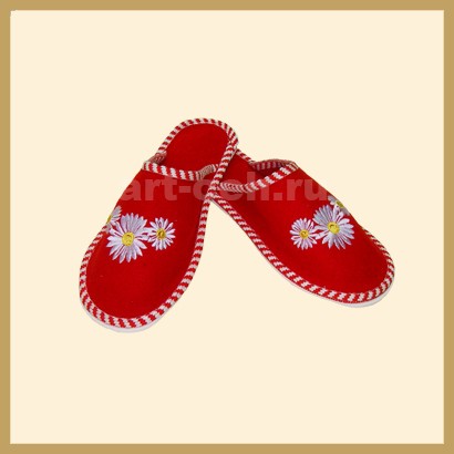 Тапки из цветного войлока женские с вышивкой «Ромашки»